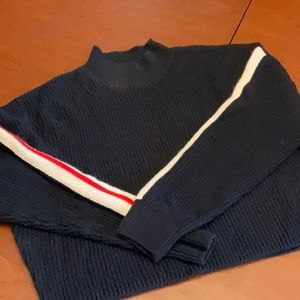 Pre-owned Cropped mock neck sweater